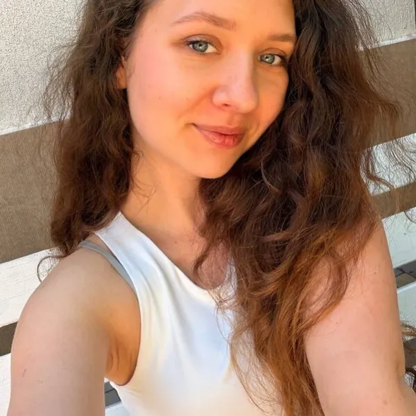 Полина